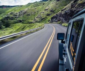 Read more about the article The Pros and Cons of Road Trips